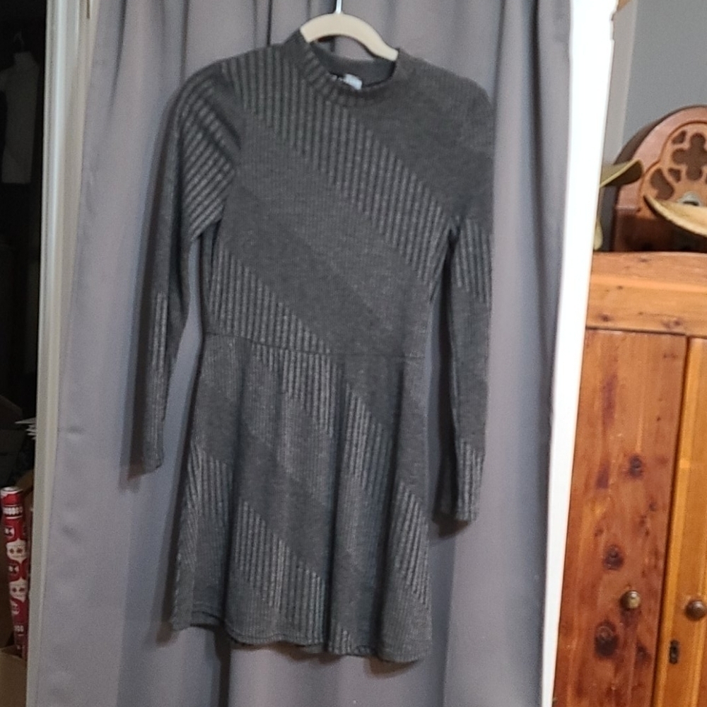 Society Girl lightweight sweater dress size S